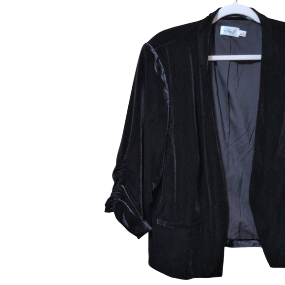 Eliza J black velvet open-front blazer jacket with 3/4 ruched sleeves size 2X - Picture 8 of 9